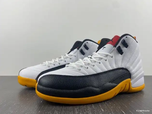 Air in Jordan DR8887-100 25 12 Years China 0428